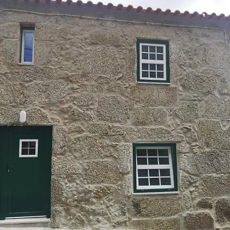 Refugio De Calheiros * קוביליה