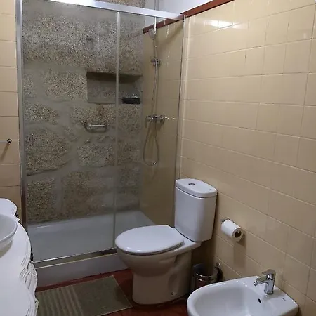 別荘 Refugio De Calheiros *